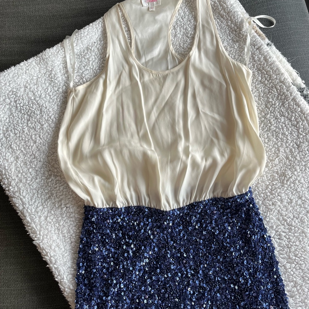 Parker sequence dress size small